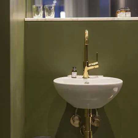 The Fritz Koenigsallee 4*