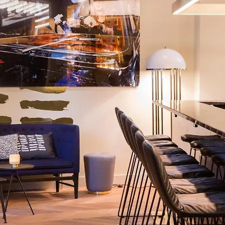 The Fritz Koenigsallee 4*